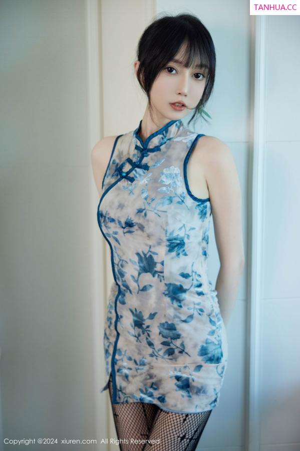 玥儿玥  [XiuRen]高清写真图 2024.09.30 No.9236 玥儿玥er 美腿丝袜第9张图片